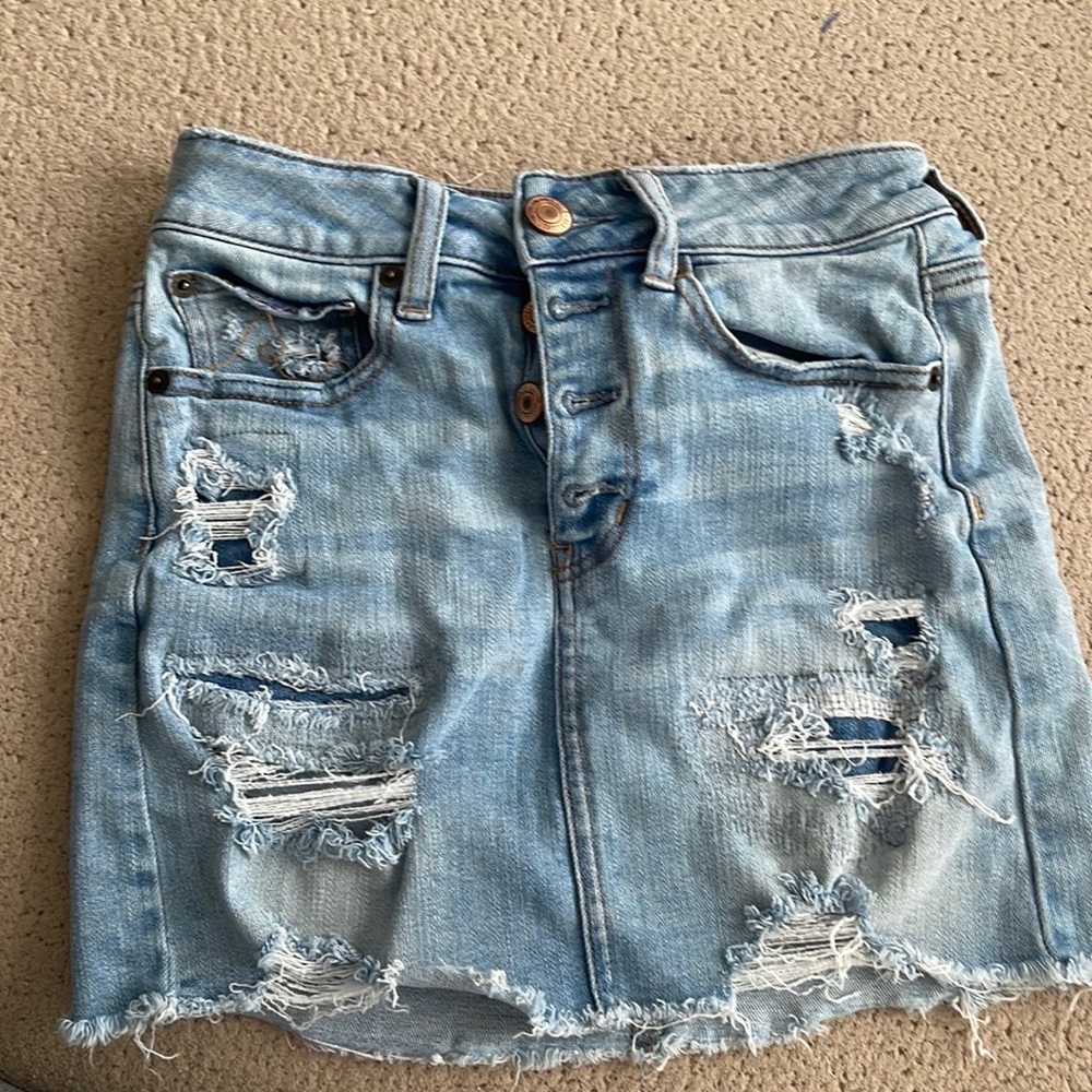 American Eagle Outfitters Skirt in size 2